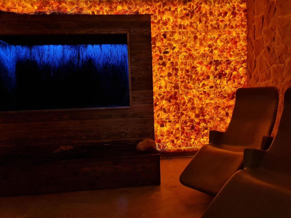 Hotel 365 Kielce Esterno foto