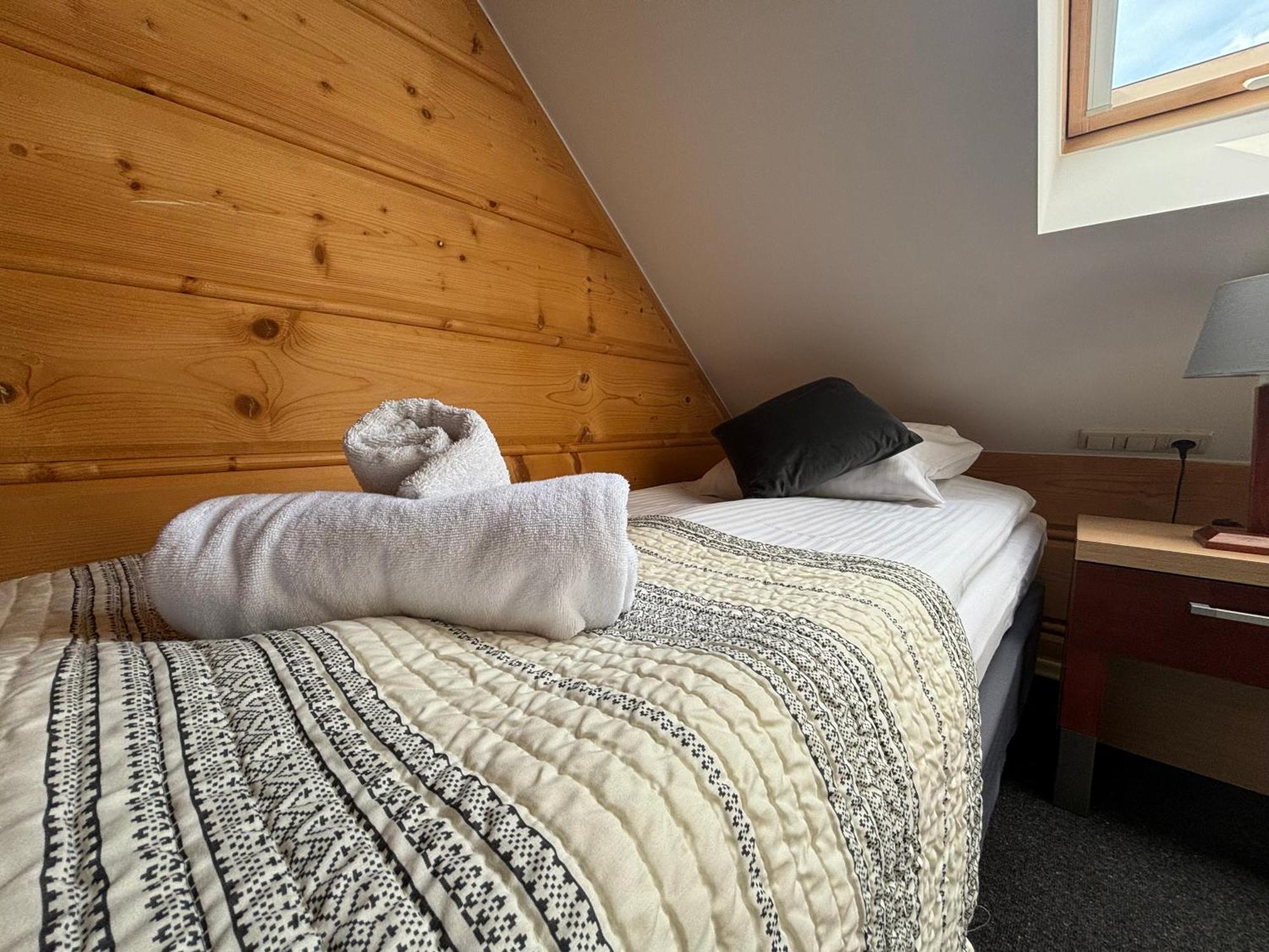 Hotel 365 Kielce Esterno foto