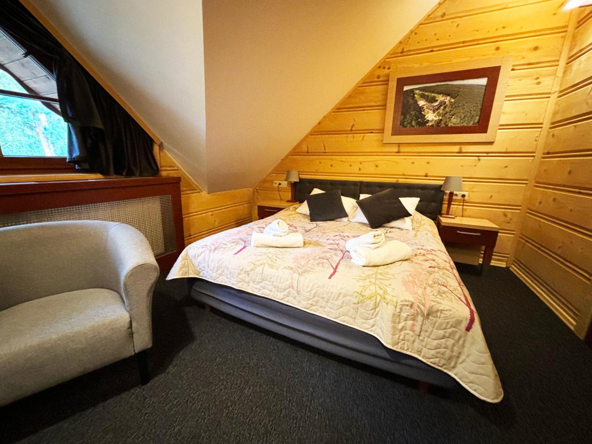 Hotel 365 Kielce Esterno foto
