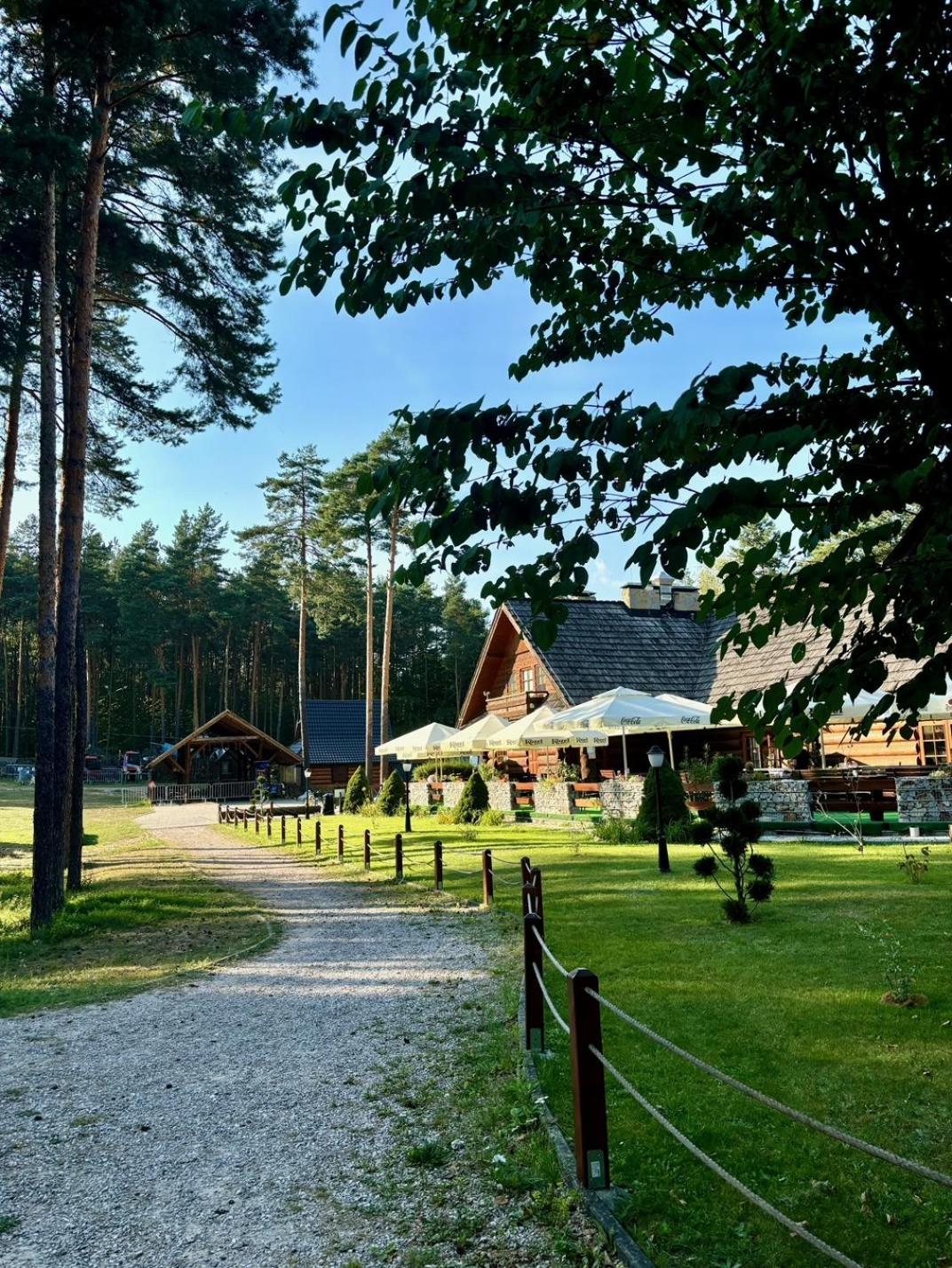 Hotel 365 Kielce Esterno foto